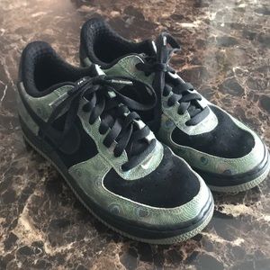 Limited edition peacock NIKE AIR FORCE 1 sneakers